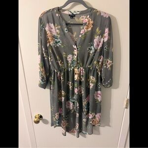 Torrid Green tunic with 3/4 Bishop Sleeves and V-Neck